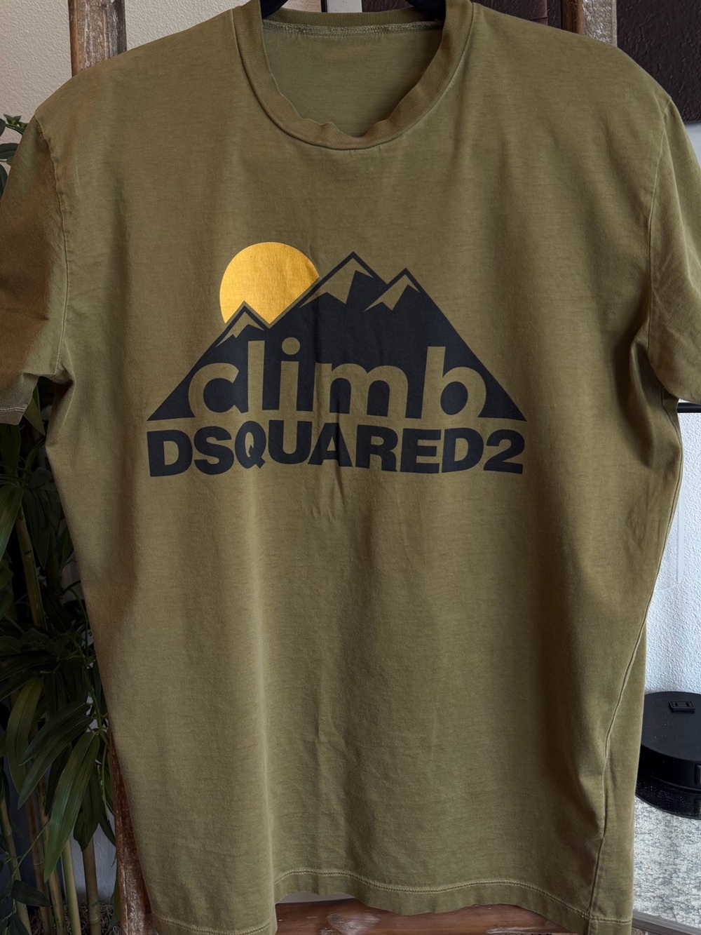 DSQUARED2 Brown Short-Sleeve Climb Logo Tee with Yellow Sun